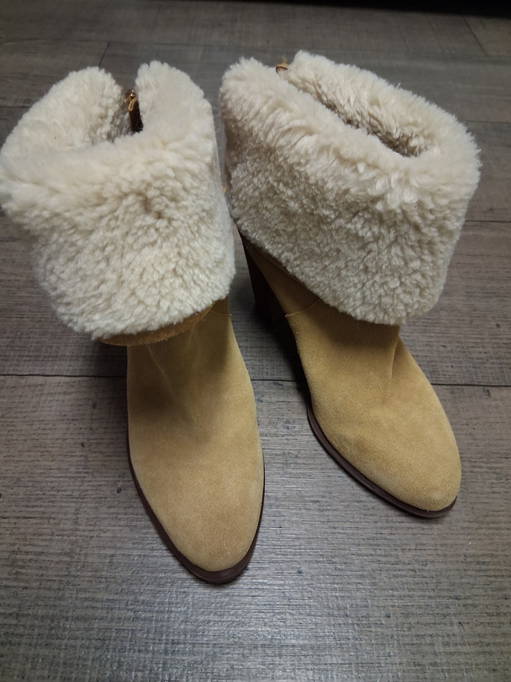 Tommy Hilfiger Cream Shearling Cuff Suede Ankle Boots Sz 8.5